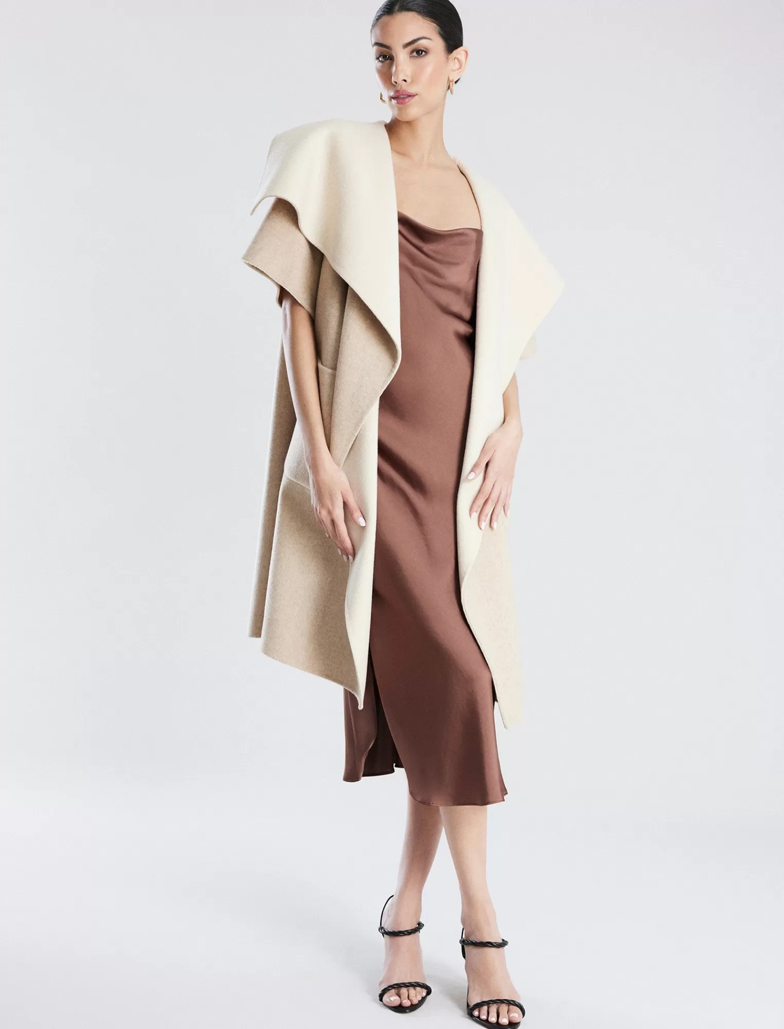 Cheap BCBGMAXAZRIA Abrigo Oversize De Lana De Manga Corta Avena