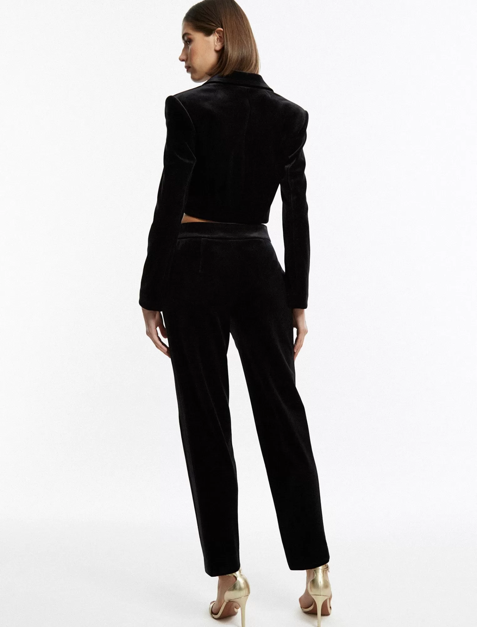 Shop BCBGMAXAZRIA Chaqueta De Esmoquin Con Corse De Terciopelo Maren Negro