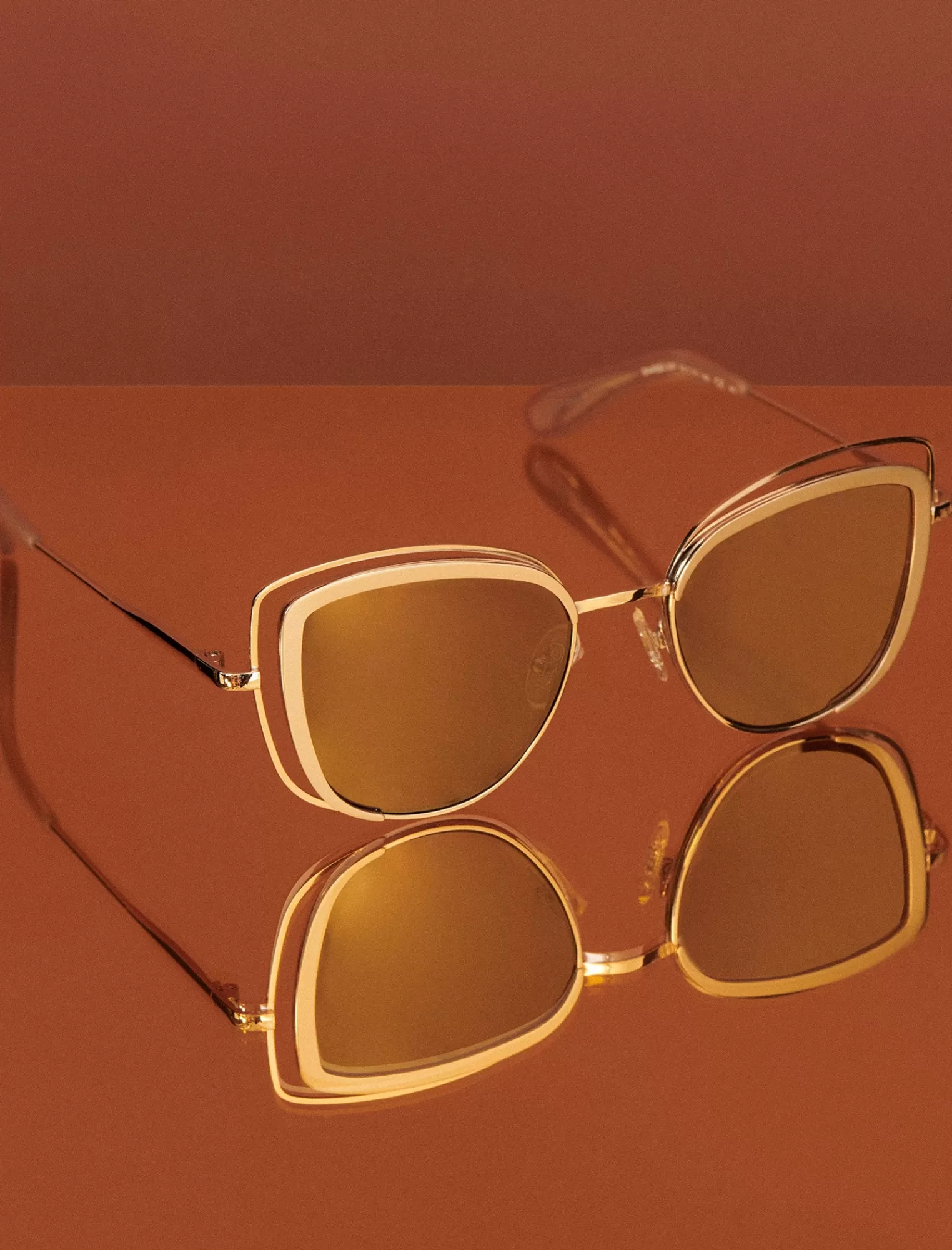 New BCBGMAXAZRIA Gafas De Sol Tipo Ojo De Gato Ventiladas Oro Claro Brillante/Oro Claro Satinado