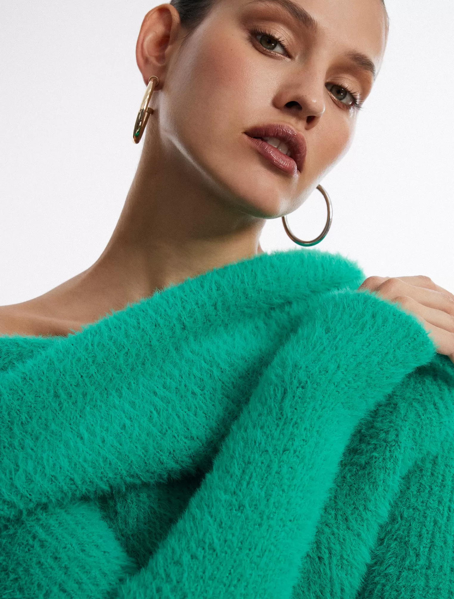 Shop BCBGMAXAZRIA Jersey De Punto De Canale Con Hombros Descubiertos Y Pliegues Billar