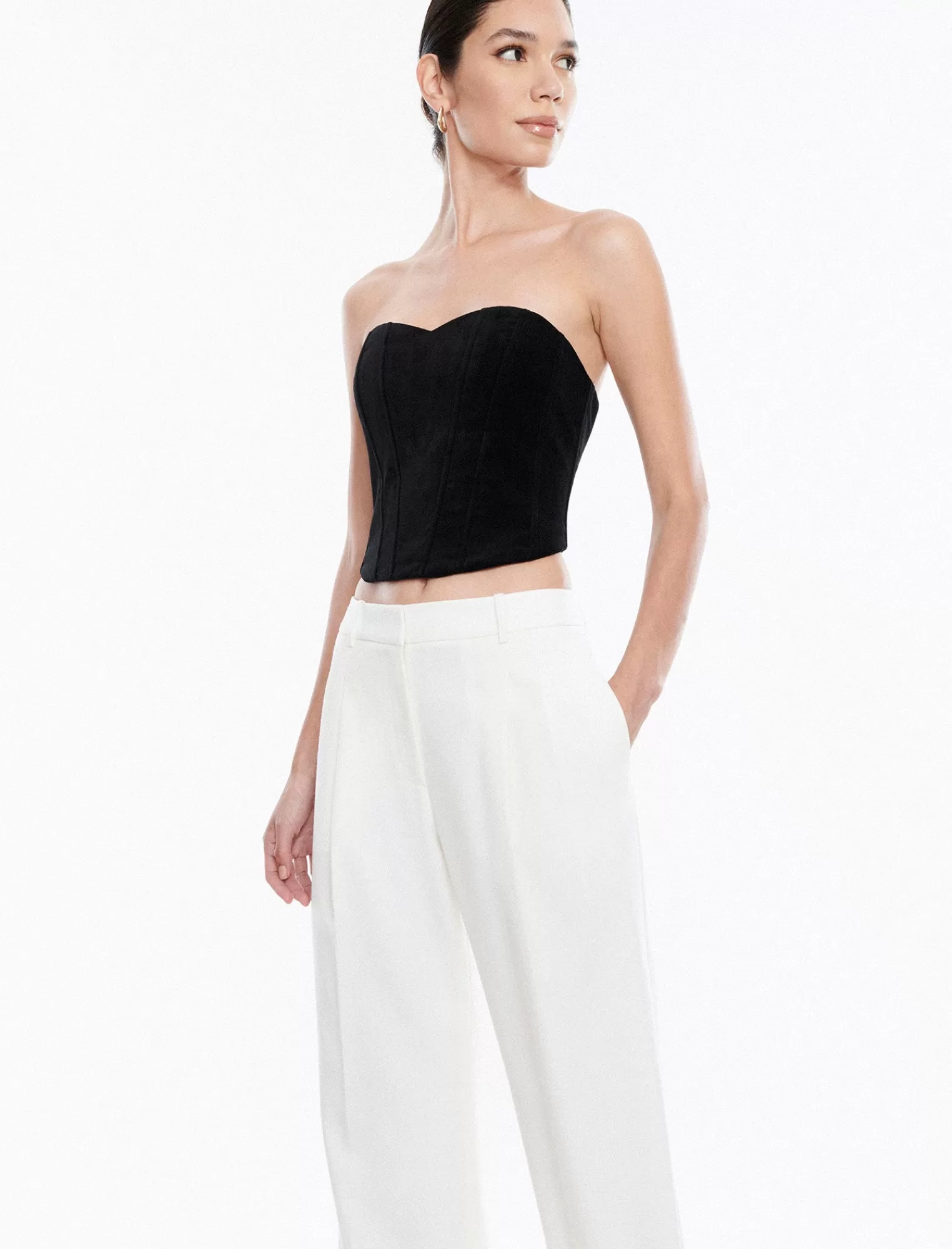 Best BCBGMAXAZRIA Top Tipo Corpino De Terciopelo Con Escote Corazon Negro